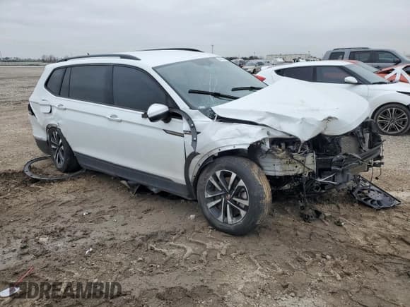 ✅ 2023 Volkswagen Tiguan S • VIN: 3VVRB7AX3PM026428 • Lot: 44863345. Wystawiony na Copart z przebiegiem Nie podano. Bezpłatny archiwum sprzedaży aukcyjnych z USA i szczegółowy raport historii pojazdu na DreamBid. Zdjęcie 4.