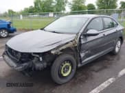 ✅ 2019 Volkswagen Jetta S • VIN: 3VWN57BU0KM049776 • Lot: 42232898. Wystawiony na IAAI z przebiegiem 83 460 mil. Bezpłatny archiwum sprzedaży aukcyjnych z USA i szczegółowy raport historii pojazdu na DreamBid. Zdjęcie 18.