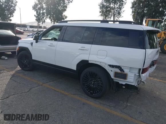 ✅ 2025 Hyundai Santa Fe Calligraphy • VIN: 5NMP5DG19SH039176 • Lot: 43651116. Wystawiony na IAAI z przebiegiem 10 897 mil. Bezpłatny archiwum sprzedaży aukcyjnych z USA i szczegółowy raport historii pojazdu na DreamBid. Zdjęcie 3.