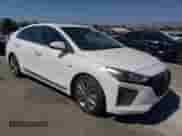 2018 Hyundai Ioniq Limited с VIN KMHC85LC4JU064136, выставлен на аукционе Copart как лот 67111034 с пробегом 104 858 миль миль и Списание • Salvage title. История ставок и продаж доступна на DreamBid. Изображение 4.