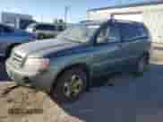 2005 Toyota Highlander with VIN JTEGD21A250110542, listed as a Copart auction lot 90881445 with 227,610 mi miles and Clean title. Bid and sale history available at DreamBid. Image 1.