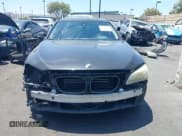 ✅ 2013 BMW 7 Series 750Li xDrive • VIN: WBAYF8C57DD140615 • Lot: 42688224. Wystawiony na IAAI z przebiegiem 150 496 mil. Bezpłatny archiwum sprzedaży aukcyjnych z USA i szczegółowy raport historii pojazdu na DreamBid. Zdjęcie 13.