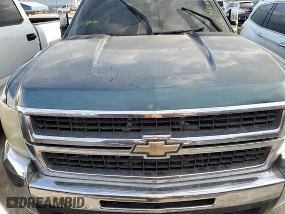 ✅ 2008 Chevrolet Silverado 2500HD 1LT • VIN: 1GCHK29698E127781 • Lot: 75123054. Wystawiony na Copart z przebiegiem Nie podano. Bezpłatny archiwum sprzedaży aukcyjnych z USA i szczegółowy raport historii pojazdu na DreamBid. Zdjęcie 11.