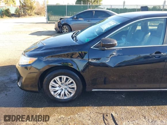 ✅ 2012 Toyota Camry SE • VIN: 4T1BF1FKXCU103604 • Lot: 43423256. Wystawiony na IAAI z przebiegiem 123 557 mil. Bezpłatny archiwum sprzedaży aukcyjnych z USA i szczegółowy raport historii pojazdu na DreamBid. Zdjęcie 6.