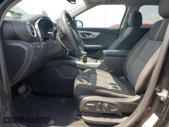 2023 Chevrolet Blazer LT z VIN 3GNKBHR47PS227591, wystawiony jako Copart lot #61608695 z przebiegiem 27 702 mil mil oraz Szkoda całkowita • Salvage title. Historia ofert i sprzedaży dostępna na DreamBid. Obrazek 7.