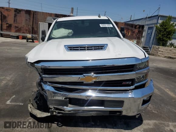 ✅ 2017 Chevrolet Silverado 2500HD LT • VIN: 1GC1KVEY7HF193721 • Lot: 68681495. Wystawiony na Copart z przebiegiem 167 770 mil. Bezpłatny archiwum sprzedaży aukcyjnych z USA i szczegółowy raport historii pojazdu na DreamBid. Zdjęcie 5.