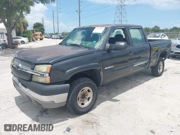 ✅ 2004 Chevrolet Silverado 2500HD LS • VIN: 1GCHC23U84F133354 • Лот: 42749201. Опубликован ранее на IAAI с пробегом Не указан. Бесплатный доступ к архиву аукционных продаж из США и подробный отчёт об истории автомобиля на DreamBid. Изображение 2.