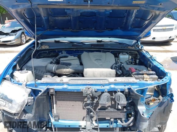 ✅ 2017 Toyota Tacoma SR5 • VIN: 5TFDZ5BN8HX022957 • Lot: 42905872. Listed on IAAI with 72,747 mi. Free auction sales archive from the USA and detailed vehicle history report at DreamBid. Image 10.