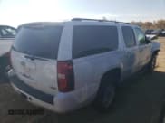 ✅ 2008 Chevrolet Suburban 2LT • VIN: 3GNFK16348G113055 • Lot: 89560455. Listed on Copart with 232,816 mi. Free auction sales archive from the USA and detailed vehicle history report at DreamBid. Image 3.