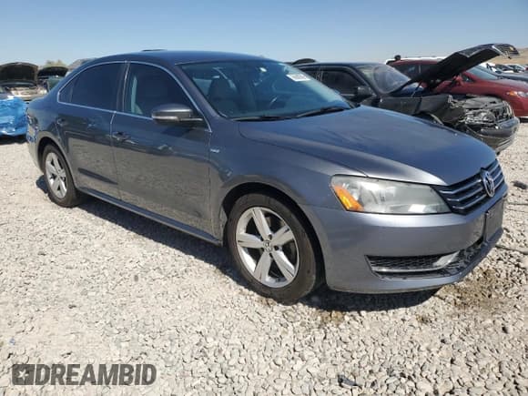 ✅ 2014 Volkswagen Passat Wolfsburg Edition • VIN: 1VWAT7A36EC028742 • Lot: 66690685. Listed on Copart with 152,083 mi. Free auction sales archive from the USA and detailed vehicle history report at DreamBid. Image 4.