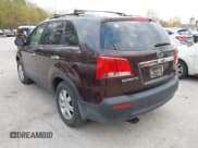 ✅ 2012 Kia Sorento LX • VIN: 5XYKTCA6XCG238151 • Lot: 43635332. Listed on IAAI with 243,234 mi. Free auction sales archive from the USA and detailed vehicle history report at DreamBid. Image 3.