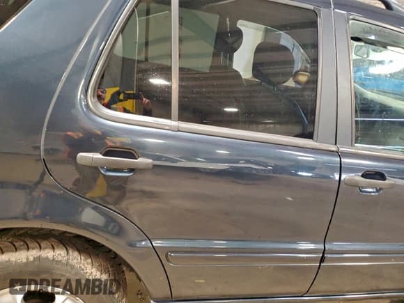 ✅ 2002 Mercedes-Benz M 320/430/500 • VIN: 4JGAB54E62A291565 • Lot: 94127245. Listed on Copart with 196,877 mi. Free auction sales archive from the USA and detailed vehicle history report at DreamBid. Image 11.