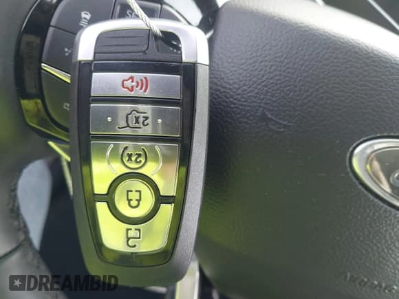 ✅ 2025 Ford Explorer • VIN: 1FMWK7HC1SGC05473 • Lot: 43494798. Wystawiony na IAAI z przebiegiem 4 953 mil. Bezpłatny archiwum sprzedaży aukcyjnych z USA i szczegółowy raport historii pojazdu na DreamBid. Zdjęcie 11.