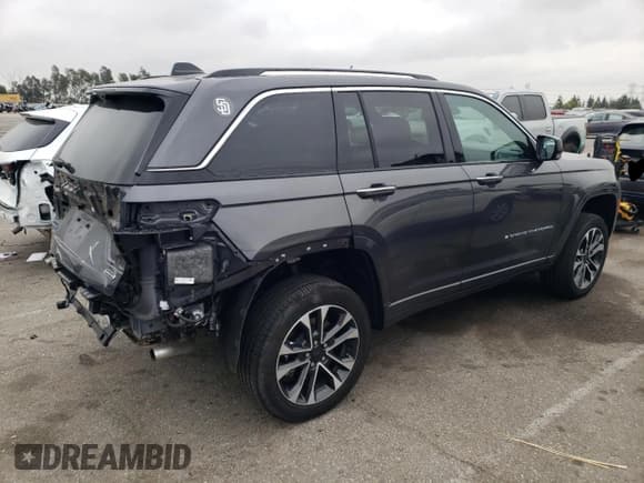 ✅ 2022 Jeep Grand Cherokee Overland • VIN: 1C4RJYD66N8760265 • Lot: 55173814. Listed on Copart with 7,175 mi. Free auction sales archive from the USA and detailed vehicle history report at DreamBid. Image 3.