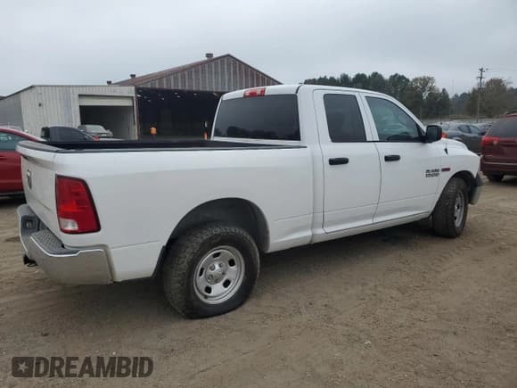 ✅ 2018 Ram 1500 Tradesman • VIN: 1C6RR6FM5JS112526 • Lot: 93168955. Wystawiony na Copart z przebiegiem 278 534 mil. Bezpłatny archiwum sprzedaży aukcyjnych z USA i szczegółowy raport historii pojazdu na DreamBid. Zdjęcie 3.