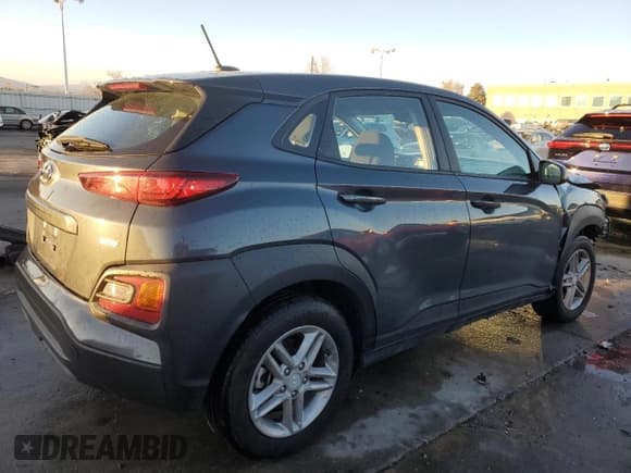 ✅ 2020 Hyundai Kona SE • VIN: KM8K1CAA0LU517130 • Лот: 75625153. Опубликован ранее на Copart с пробегом 43 723 миль. Бесплатный доступ к архиву аукционных продаж из США и подробный отчёт об истории автомобиля на DreamBid. Изображение 3.