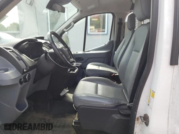 ✅ 2017 Ford Transit • VIN: 1FTYR1YM2HKB27046 • Лот: 67540855. Опубликован ранее на Copart с пробегом 266 045 миль. Бесплатный доступ к архиву аукционных продаж из США и подробный отчёт об истории автомобиля на DreamBid. Изображение 7.