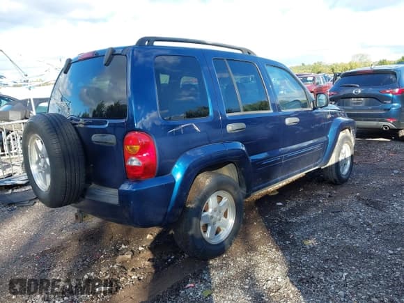 ✅ 2003 Jeep Liberty Limited • VIN: 1J4GK58K53W569272 • Лот: 43565030. Опубликован ранее на IAAI с пробегом 132 258 миль. Бесплатный доступ к архиву аукционных продаж из США и подробный отчёт об истории автомобиля на DreamBid. Изображение 4.
