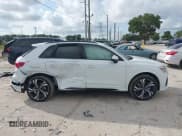 ✅ 2024 Audi Q3 S line Premium Plus • VIN: WA1EECF30R1081433 • Лот: 42779985. Опубликован ранее на IAAI с пробегом 15 379 миль. Бесплатный доступ к архиву аукционных продаж из США и подробный отчёт об истории автомобиля на DreamBid. Изображение 13.