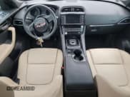 ✅ 2017 Jaguar F-Pace 35t Premium • VIN: SADCJ2BV3HA058080 • Лот: 90217965. Опубликован ранее на Copart с пробегом Не указан. Бесплатный доступ к архиву аукционных продаж из США и подробный отчёт об истории автомобиля на DreamBid. Изображение 8.