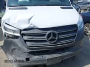 ✅ 2024 Mercedes-Benz Sprinter • VIN: W1Y4NBHY5RT175229 • Лот: 42443472. Опубликован ранее на IAAI с пробегом 25 019 миль. Бесплатный доступ к архиву аукционных продаж из США и подробный отчёт об истории автомобиля на DreamBid. Изображение 6.