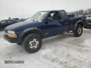 ✅ 2002 Chevrolet S-10 LS • VIN: 1GCCT19W028155489 • Лот: 85539734. Опубликован ранее на Copart с пробегом Не указан. Бесплатный доступ к архиву аукционных продаж из США и подробный отчёт об истории автомобиля на DreamBid. Изображение 1.