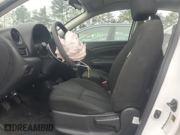 ✅ 2018 Nissan Versa S • VIN: 3N1CN7AP3JL800673 • Lot: 43741145. Wystawiony na Copart z przebiegiem 110 800 mil. Bezpłatny archiwum sprzedaży aukcyjnych z USA i szczegółowy raport historii pojazdu na DreamBid. Zdjęcie 7.