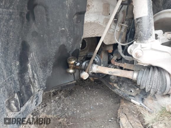 ✅ 2018 Volkswagen Tiguan SEL • VIN: 3VV2B7AX5JM164450 • Lot: 42191718. Wystawiony na IAAI z przebiegiem 68 556 mil. Bezpłatny archiwum sprzedaży aukcyjnych z USA i szczegółowy raport historii pojazdu na DreamBid. Zdjęcie 17.