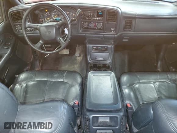 ✅ 2001 Chevrolet Silverado 2500HD LS • VIN: 1GCHK29U81E250671 • Lot: 61221475. Wystawiony na Copart z przebiegiem 139 359 mil. Bezpłatny archiwum sprzedaży aukcyjnych z USA i szczegółowy raport historii pojazdu na DreamBid. Zdjęcie 8.