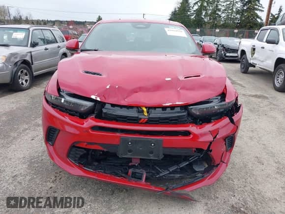 2024 Dodge Hornet R/T with VIN ZACPDFCW3R3A31053, listed as a IAAI auction lot 41910528 with 12,072 mi miles and . Bid and sale history available at DreamBid. Image 13.