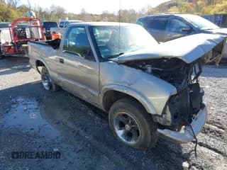 ✅ 2000 Chevrolet S-10 • VIN: 1GCCS144XYK160171 • Лот: 43521280. Опубликован ранее на IAAI с пробегом 95 000 миль. Бесплатный доступ к архиву аукционных продаж из США и подробный отчёт об истории автомобиля на DreamBid. Изображение 1.