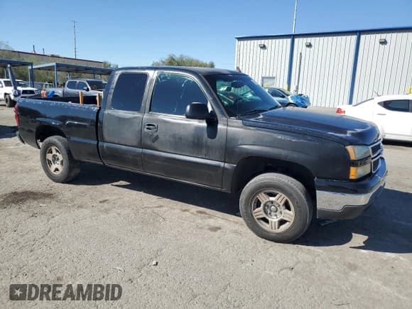 ✅ 2006 Chevrolet Silverado 1500 LT1 • VIN: 2GCEK19N561205508 • Лот: 72940314. Опубликован ранее на Copart с пробегом 219 926 миль. Бесплатный доступ к архиву аукционных продаж из США и подробный отчёт об истории автомобиля на DreamBid. Изображение 4.
