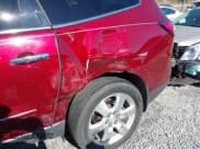 ✅ 2017 Chevrolet Traverse Premier • VIN: 1GNKVJKD9HJ236241 • Lot: 43489756. Wystawiony na IAAI z przebiegiem 88 275 mil. Bezpłatny archiwum sprzedaży aukcyjnych z USA i szczegółowy raport historii pojazdu na DreamBid. Zdjęcie 6.