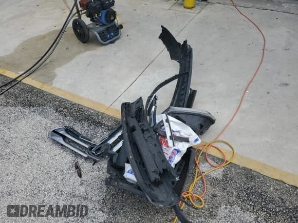 ✅ 2013 Hyundai Santa Fe Sport • VIN: 5XYZW3LA1DG026313 • Лот: 90320315. Опубликован ранее на Copart с пробегом 132 227 миль. Бесплатный доступ к архиву аукционных продаж из США и подробный отчёт об истории автомобиля на DreamBid. Изображение 13.