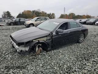 ✅ 2022 Mercedes-Benz E 350 • VIN: W1KZF8DB8NB043017 • Lot: 90317665. Listed on Copart with 26,349 mi. Free auction sales archive from the USA and detailed vehicle history report at DreamBid. Image 1.