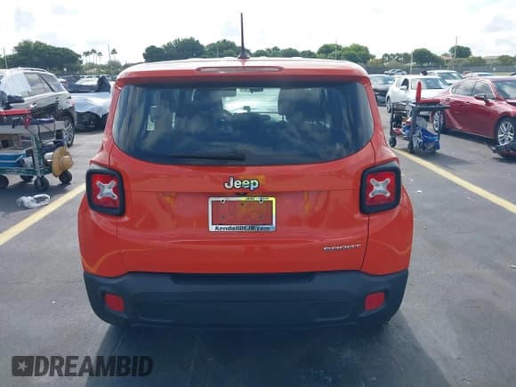 ✅ 2017 Jeep Renegade Sport • VIN: ZACCJAAB6HPF88556 • Лот: 42687364. Опубликован ранее на IAAI с пробегом 87 120 миль. Бесплатный доступ к архиву аукционных продаж из США и подробный отчёт об истории автомобиля на DreamBid. Изображение 16.