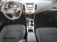 ✅ 2018 Chevrolet Cruze LS • VIN: 1G1BC5SM9J7116022 • Lot: 37331273. Listed on Copart with 51,066 mi. Free auction sales archive from the USA and detailed vehicle history report at DreamBid. Image 8.