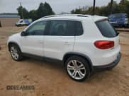 ✅ 2012 Volkswagen Tiguan S • VIN: WVGBV7AX1CW532031 • Lot: 90711475. Wystawiony na Copart z przebiegiem 167 122 mil. Bezpłatny archiwum sprzedaży aukcyjnych z USA i szczegółowy raport historii pojazdu na DreamBid. Zdjęcie 2.