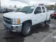 ✅ 2008 Chevrolet Silverado 2500HD Work Truck • VIN: 1GCHC29K58E152638 • Lot: 43209238. Wystawiony na IAAI z przebiegiem 304 726 mil. Bezpłatny archiwum sprzedaży aukcyjnych z USA i szczegółowy raport historii pojazdu na DreamBid. Zdjęcie 17.