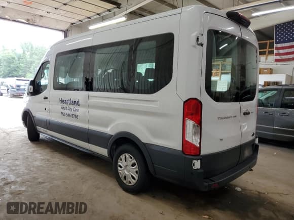 ✅ 2021 Ford Transit Passenger XL • VIN: 1FBAX2C83MKA31321 • Лот: 70137365. Опубликован ранее на Copart с пробегом 81 764 миль. Бесплатный доступ к архиву аукционных продаж из США и подробный отчёт об истории автомобиля на DreamBid. Изображение 2.