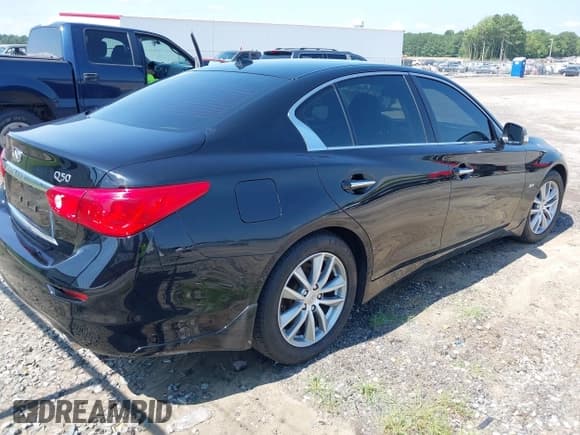 ✅ 2016 Infiniti Q50 Premium • VIN: JN1EV7AR1GM342401 • Лот: 42731634. Опубликован ранее на IAAI с пробегом 128 327 миль. Бесплатный доступ к архиву аукционных продаж из США и подробный отчёт об истории автомобиля на DreamBid. Изображение 4.