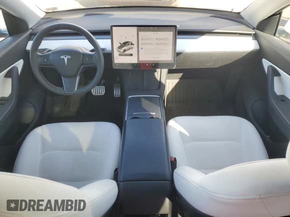 ✅ 2022 Tesla Model Y Performance • VIN: 7SAYGDEF9NF340245 • Lot: 91399115. Listed on Copart with 62,877 mi. Free auction sales archive from the USA and detailed vehicle history report at DreamBid. Image 8.