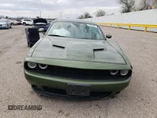 ✅ 2020 Dodge Challenger SXT • VIN: 2C3CDZAGXLH105926 • Lot: 43857483. Wystawiony na Copart z przebiegiem 45 593 mil. Bezpłatny archiwum sprzedaży aukcyjnych z USA i szczegółowy raport historii pojazdu na DreamBid. Zdjęcie 5.