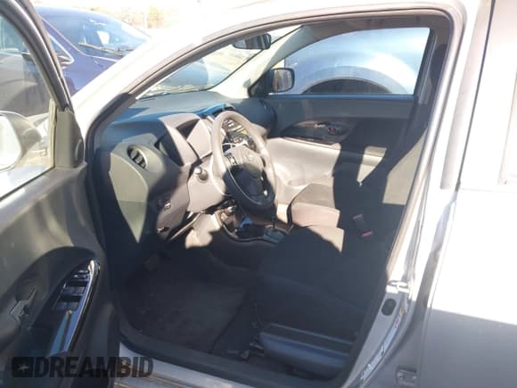 ✅ 2008 Scion xD • VIN: JTKKU10448J009711 • Lot: 43880341. Listed on IAAI with 122,171 mi. Free auction sales archive from the USA and detailed vehicle history report at DreamBid. Image 5.