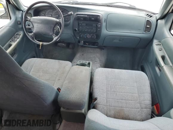 ✅ 1996 Ford Explorer XLT • VIN: 1FMDU32P7TZA15088 • Лот: 88588765. Опубликован ранее на Copart с пробегом 79 106 миль. Бесплатный доступ к архиву аукционных продаж из США и подробный отчёт об истории автомобиля на DreamBid. Изображение 8.