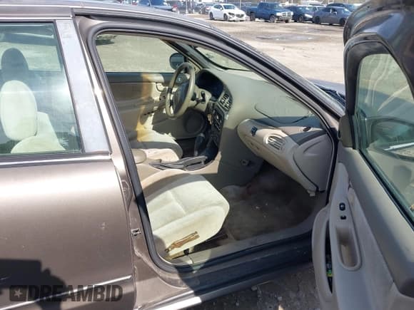 ✅ 2002 Oldsmobile Alero GL1 • VIN: 1G3NL52E82C172314 • Lot: 41465789. Wystawiony na IAAI z przebiegiem 118 427 mil. Bezpłatny archiwum sprzedaży aukcyjnych z USA i szczegółowy raport historii pojazdu na DreamBid. Zdjęcie 5.