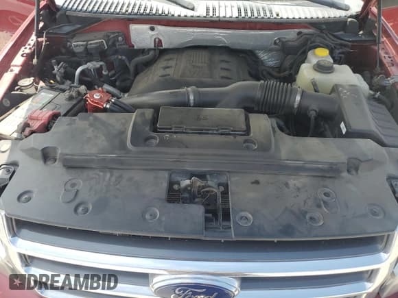 ✅ 2017 Ford Expedition Max XLT • VIN: 1FMJK1JT2HEA31628 • Lot: 67585995. Listed on Copart with 207,938 mi. Free auction sales archive from the USA and detailed vehicle history report at DreamBid. Image 12.