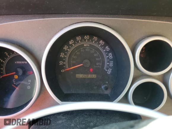 ✅ 2010 Toyota Tundra • VIN: 5TFUY5F17AX153118 • Lot: 70485025. Listed on Copart with 208,151 mi. Free auction sales archive from the USA and detailed vehicle history report at DreamBid. Image 9.