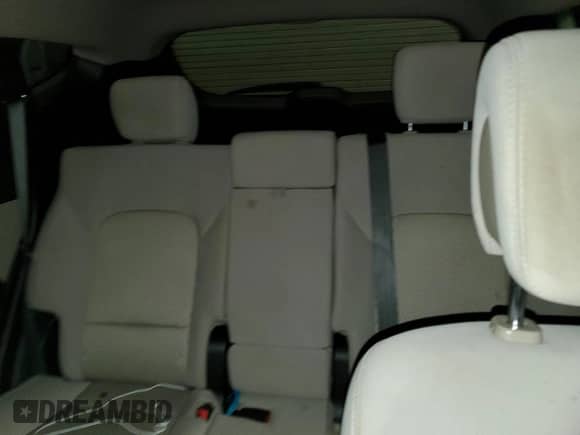 ✅ 2017 Hyundai Santa Fe 2.4L • VIN: 5NMZT3LB7HH004622 • Lot: 40319053. Wystawiony na Copart z przebiegiem 90 865 mil. Bezpłatny archiwum sprzedaży aukcyjnych z USA i szczegółowy raport historii pojazdu na DreamBid. Zdjęcie 10.