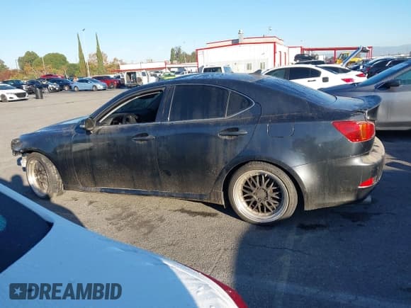 ✅ 2010 Lexus IS 250 • VIN: JTHBF5C22A2095747 • Lot: 43794801. Listed on IAAI with 124,124 mi. Free auction sales archive from the USA and detailed vehicle history report at DreamBid. Image 15.